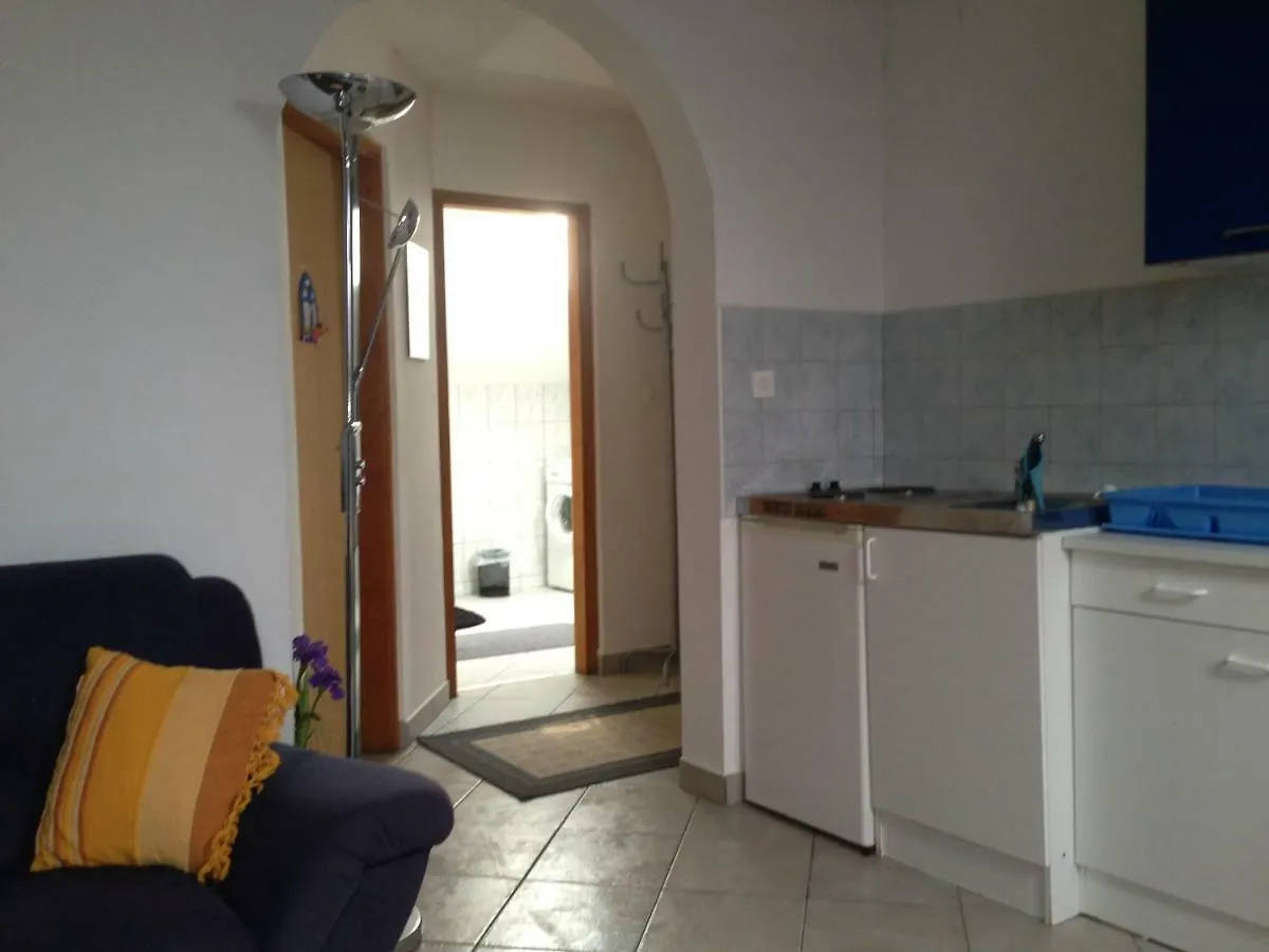 Apartment D&D Малинска 0*,