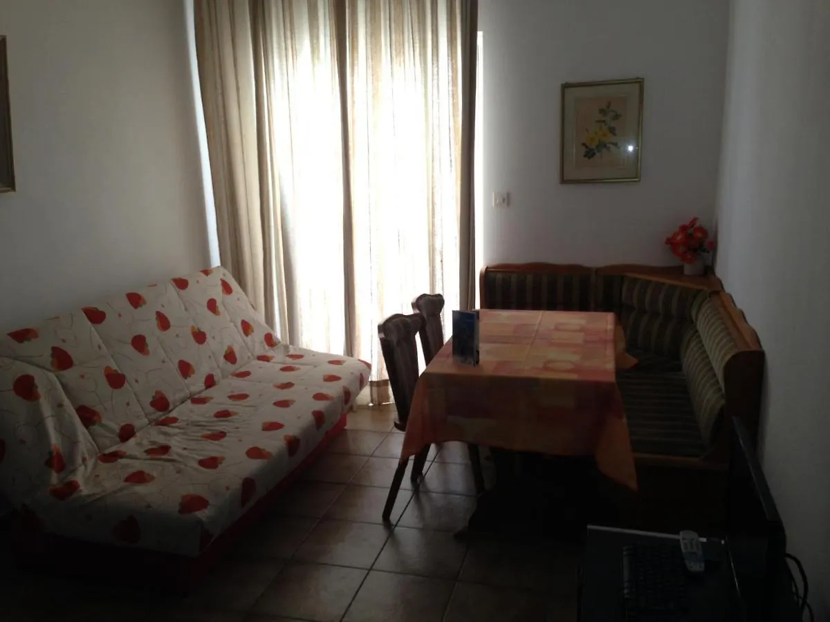 Apartment D&D Malinska